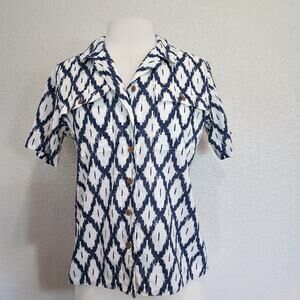 Duluth Blue Ikat Button Short Sleeve Size S